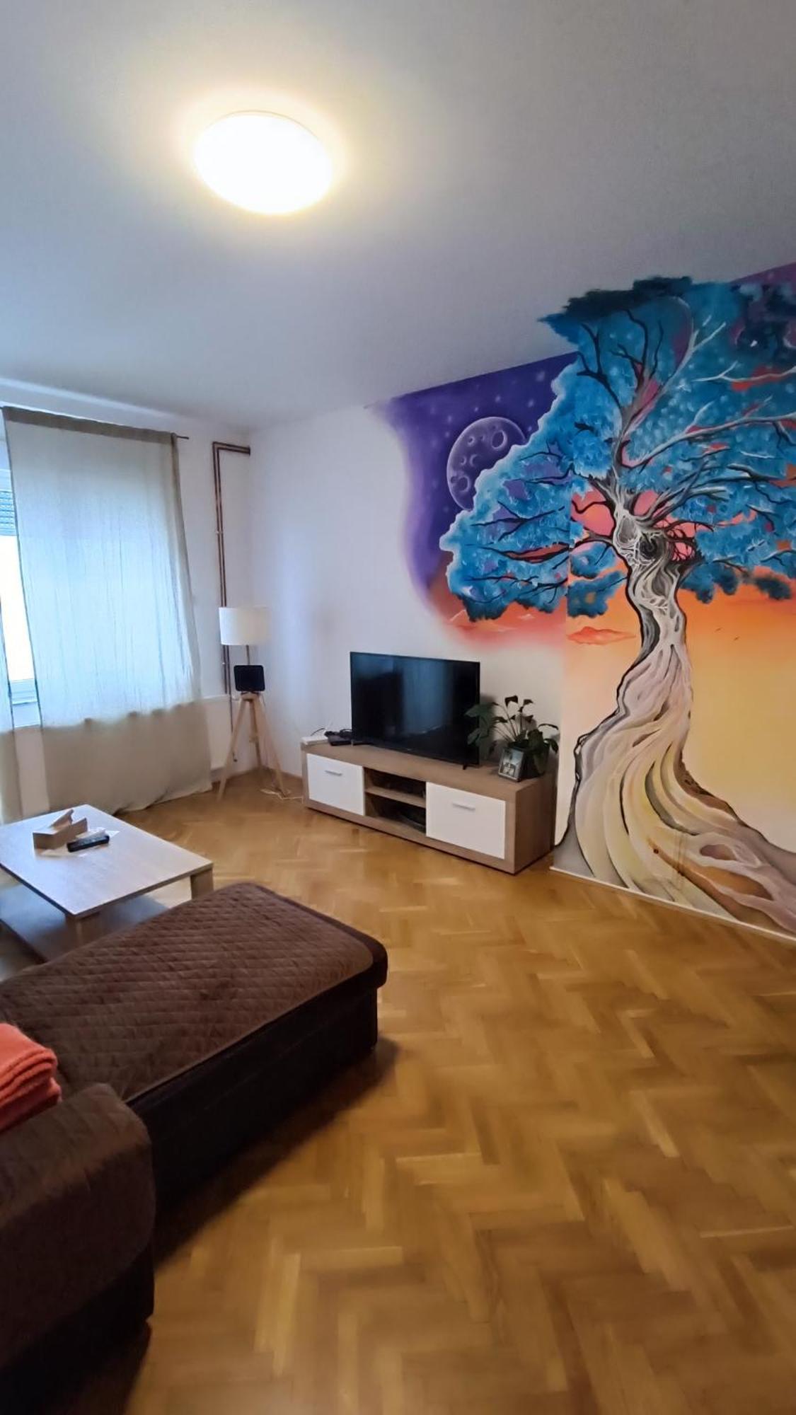 Apartmán Moon Tree *** Varaždin Exteriér fotografie